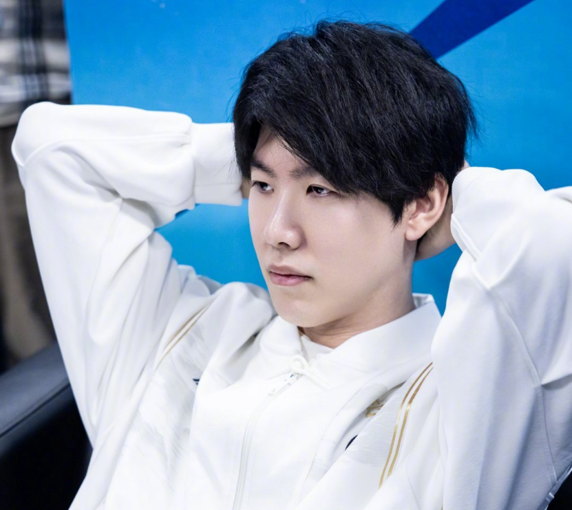 EDG官方宣布jiejie因受伤暂别赛场